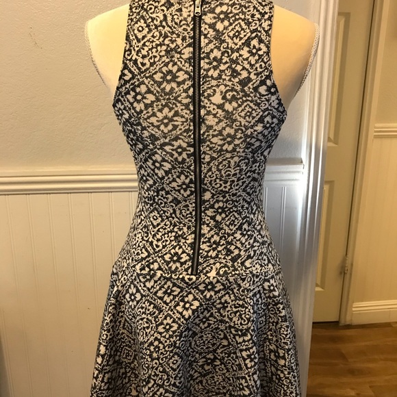 Abercrombie & Fitch dress women’s size small - Picture 3 of 5